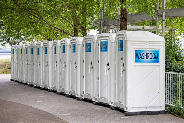 Best Portable restroom trailer rental  in Fort Meade, MD